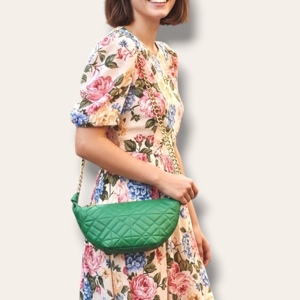 👛 NIB Gorgeous, Elegant Olivia Miller Green Quilted Crossbody Bag w/Gold Chain - Picture 8 of 9